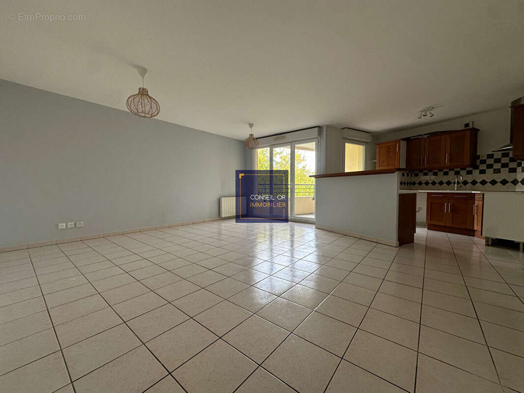 Appartement à OULLINS