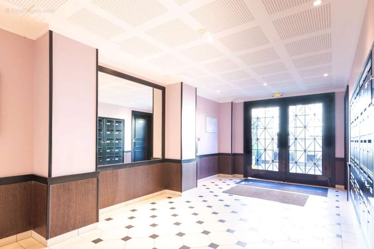 Appartement à LE PLESSIS-ROBINSON