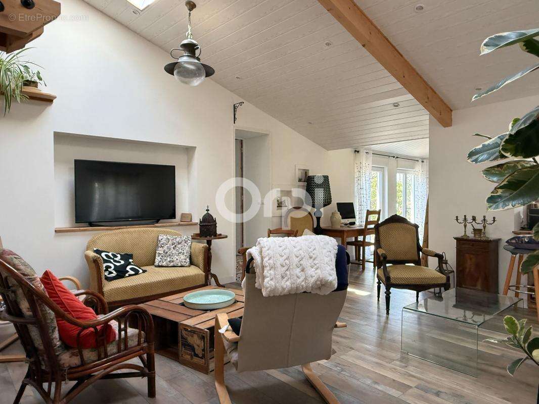 Superbe maison de caractère avec vue mer et potentiel locatif ! - photo 9
