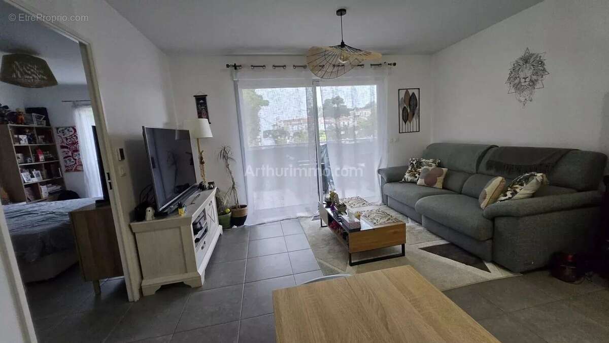 Appartement à VILLENEUVE-LOUBET