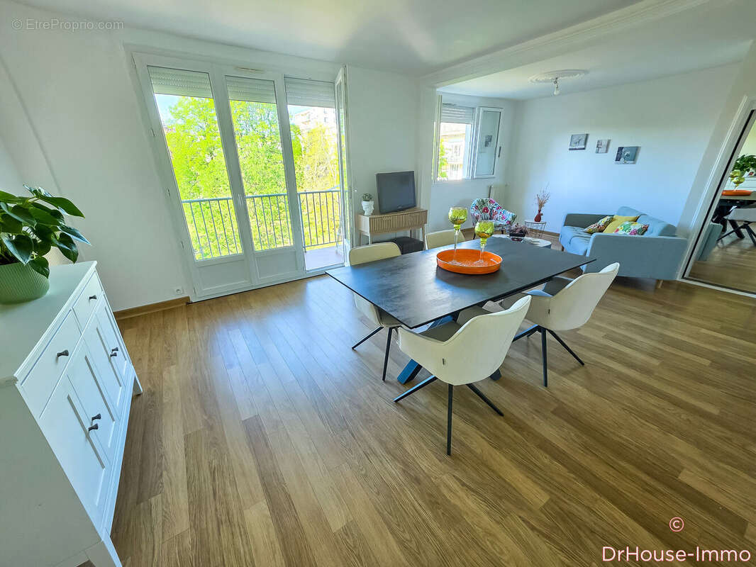 Appartement 78 m² à Joue-Les-Tours  - photo 12