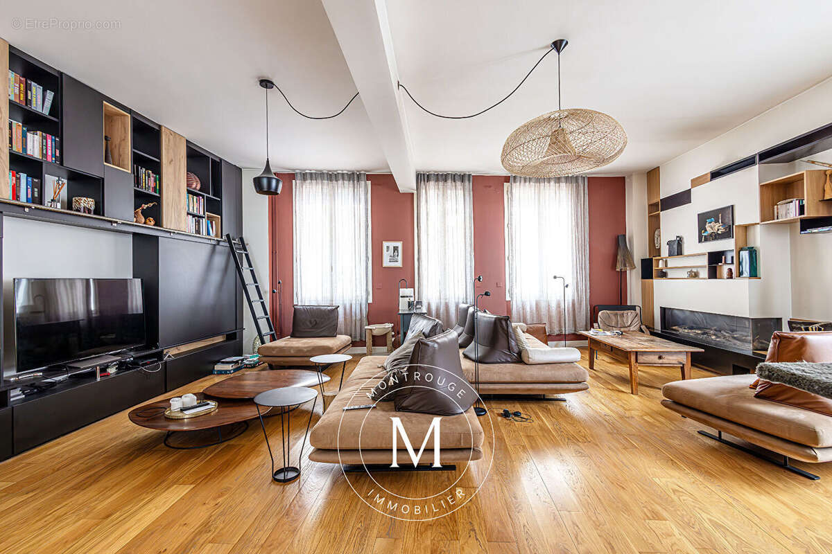 Maison à MONTROUGE