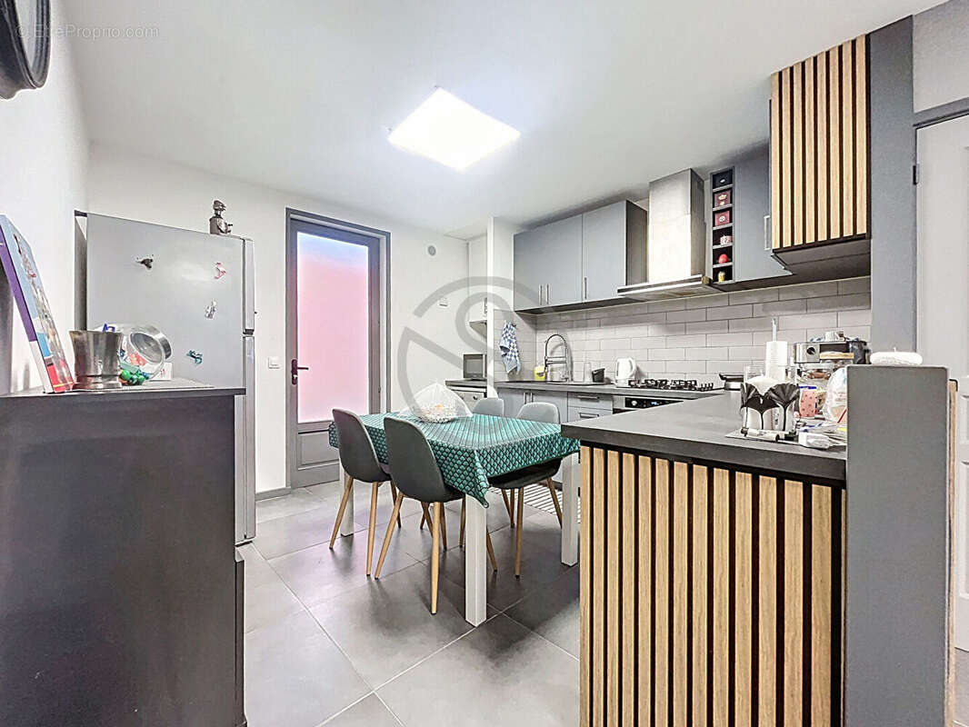 Appartement à RIVES