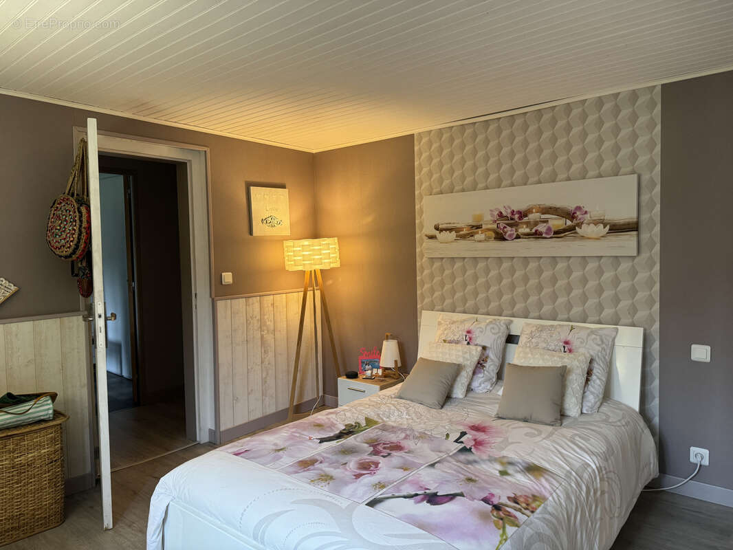 Maison à SAINT-VIANCE