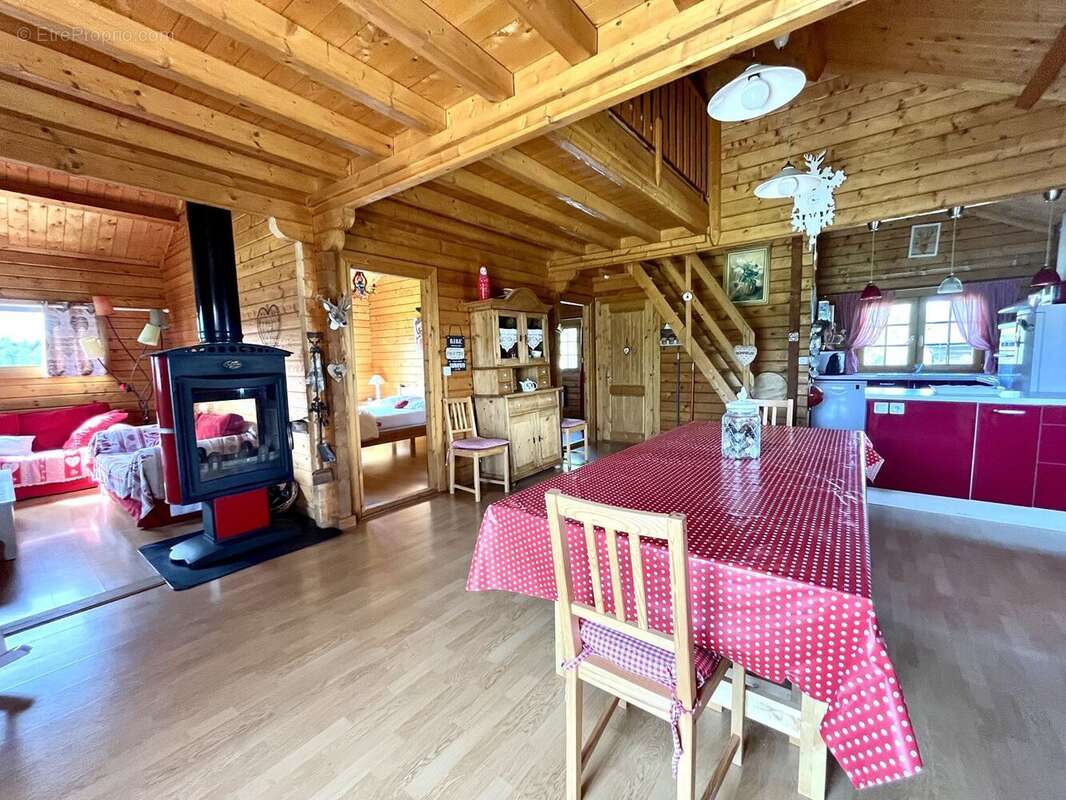 Maison à TERMES