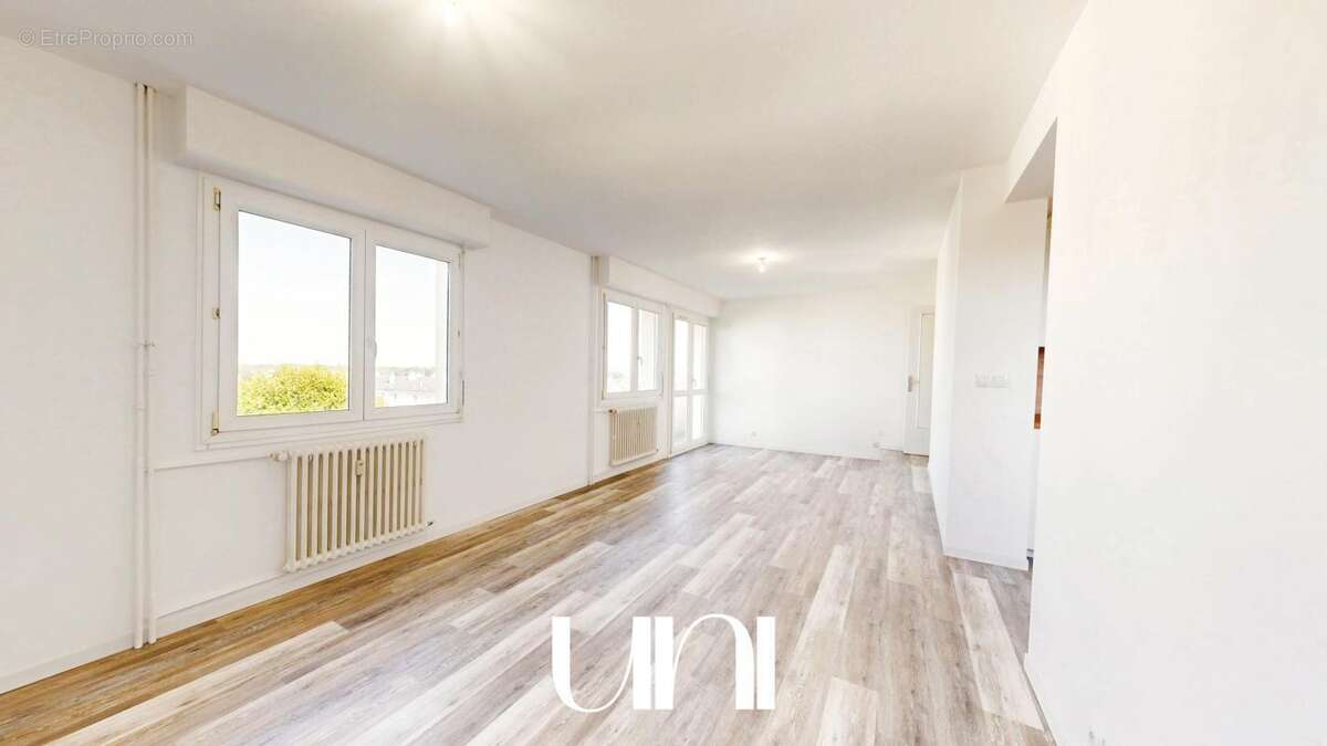 Appartement à MONDEVILLE