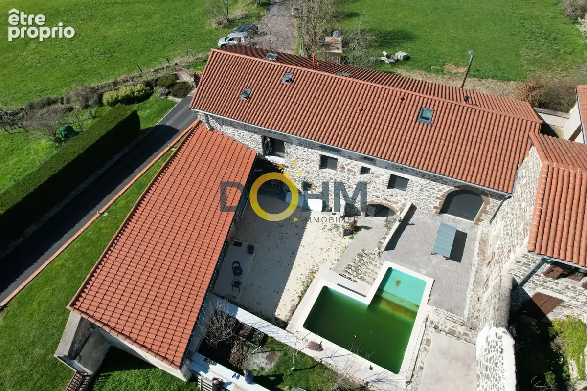 Polignac ! Magnifique ferme rénové 227m2 - photo 2