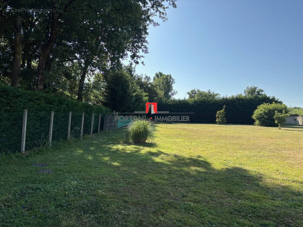 Terrain à SAINT-ANDRE-DE-CUBZAC