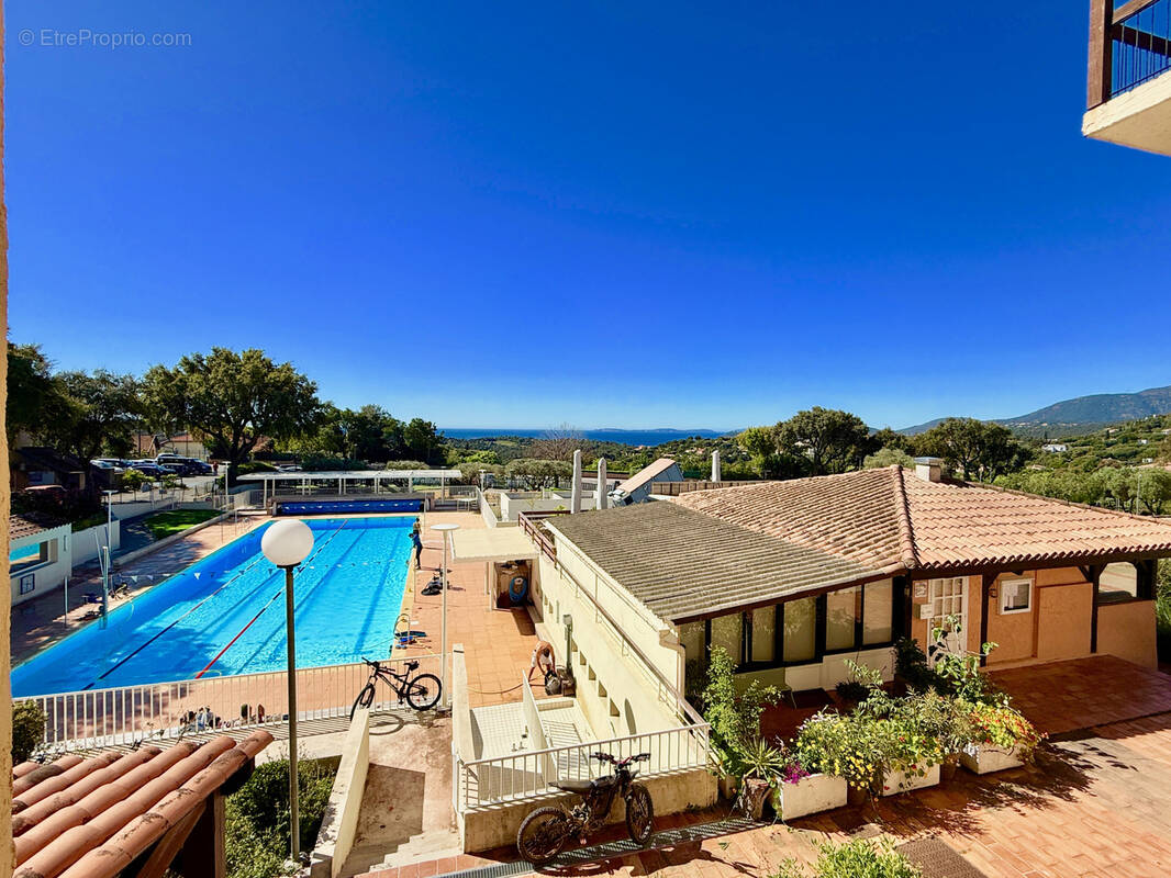 Appartement à LA CROIX-VALMER