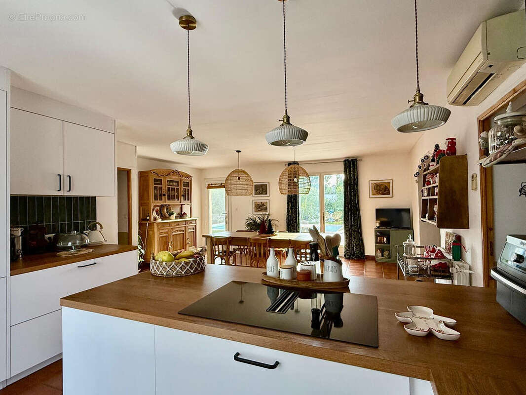 Maison à CHATEAURENARD