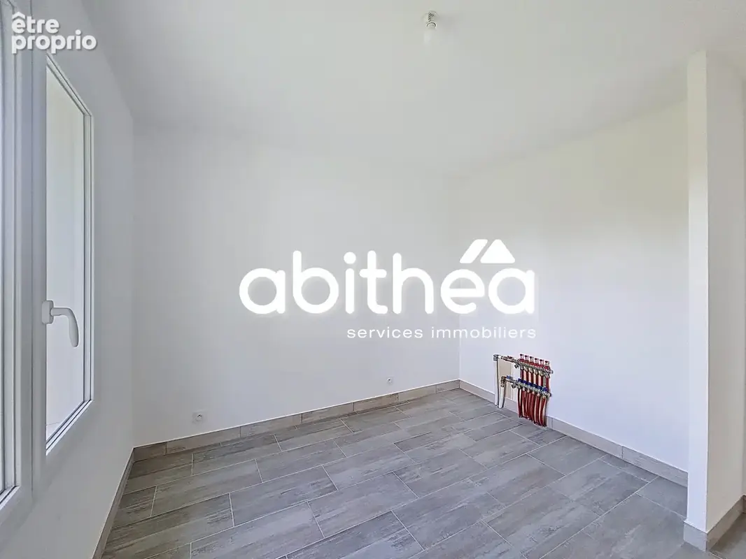 Maison contemporaine plain-pied  121 m2  4 chambres  992m2 terrain - photo 16