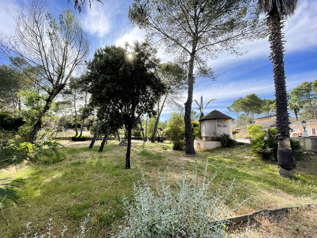 Maison à PUGET-SUR-ARGENS