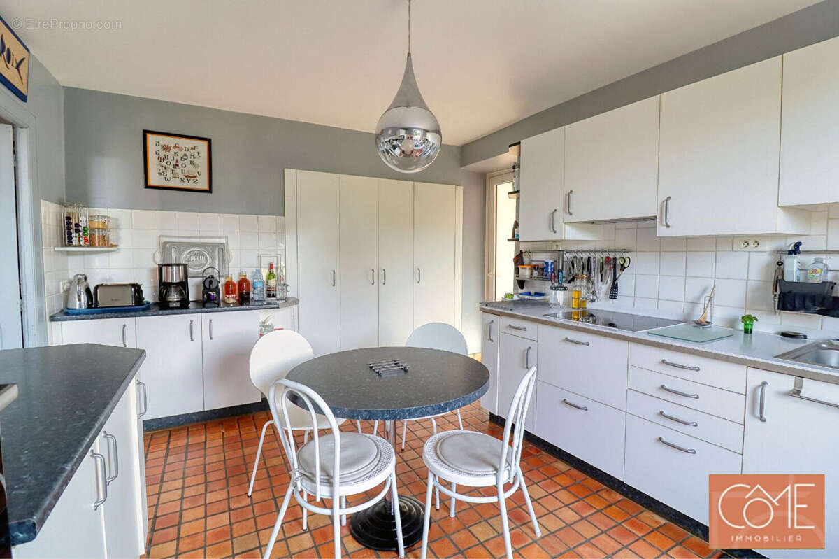 À vendre en exclusivite - liffré (35340) - longère - 277 m² habitables - 5 chambres - terrain 2 160 m² - garage 90 m² - terrain  - photo 4