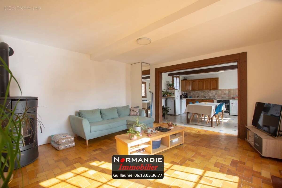 Maison à LA TRINITE-DU-MONT