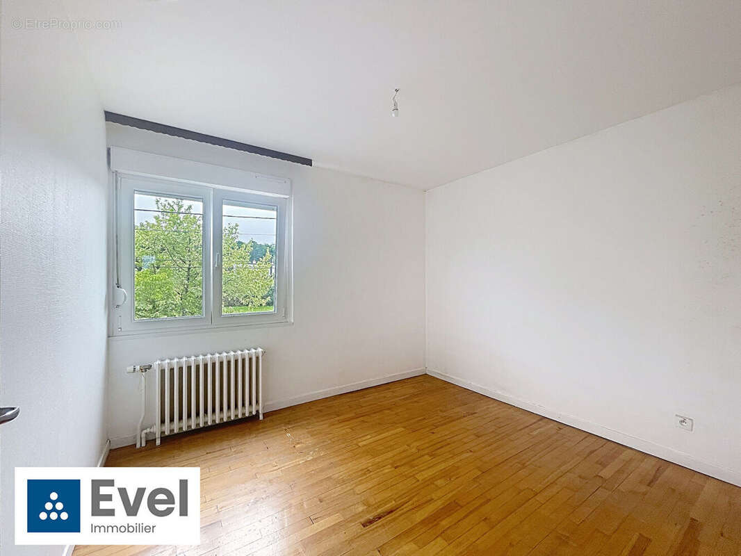 Maison à RECHICOURT-LE-CHATEAU