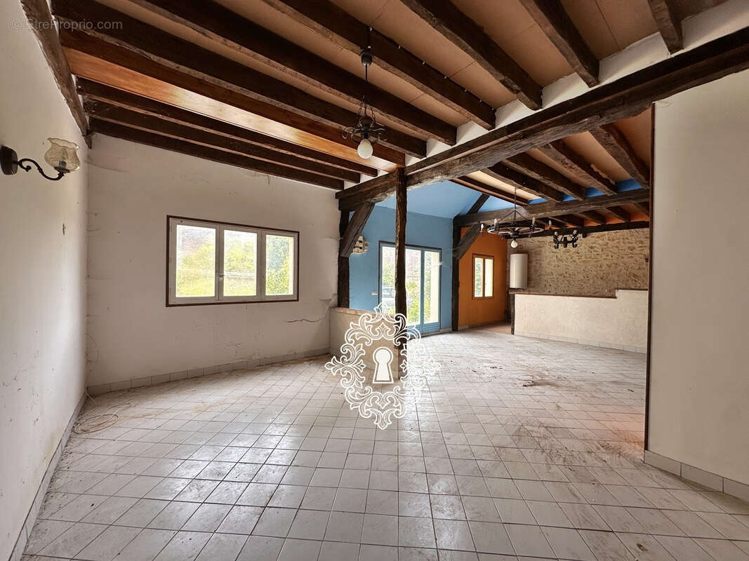 Maison à DONNEMARIE-DONTILLY