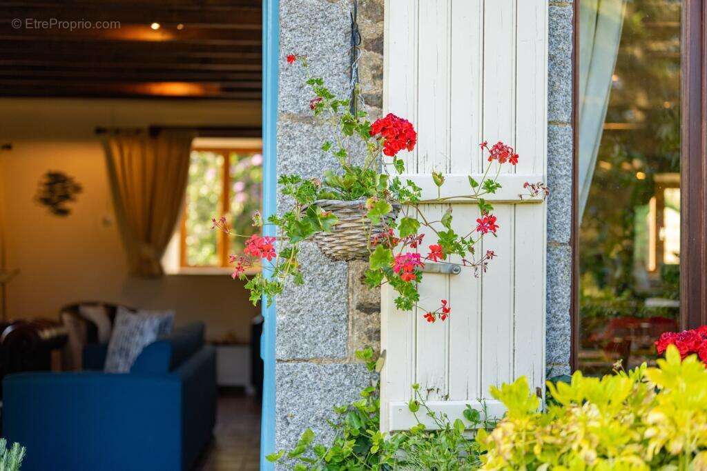 Maison à SAINT-HILAIRE-DU-HARCOUET