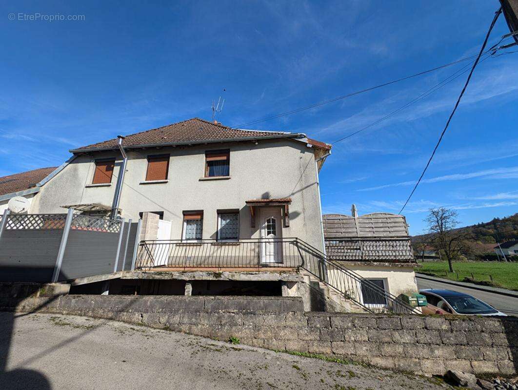 Appartement Dambelin 4 pièce(s) 99 m2 - photo 4