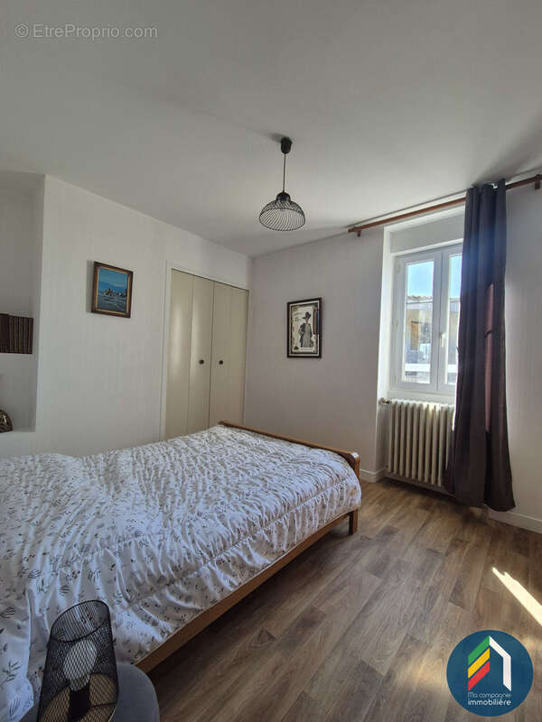 Maison à POUZAUGES