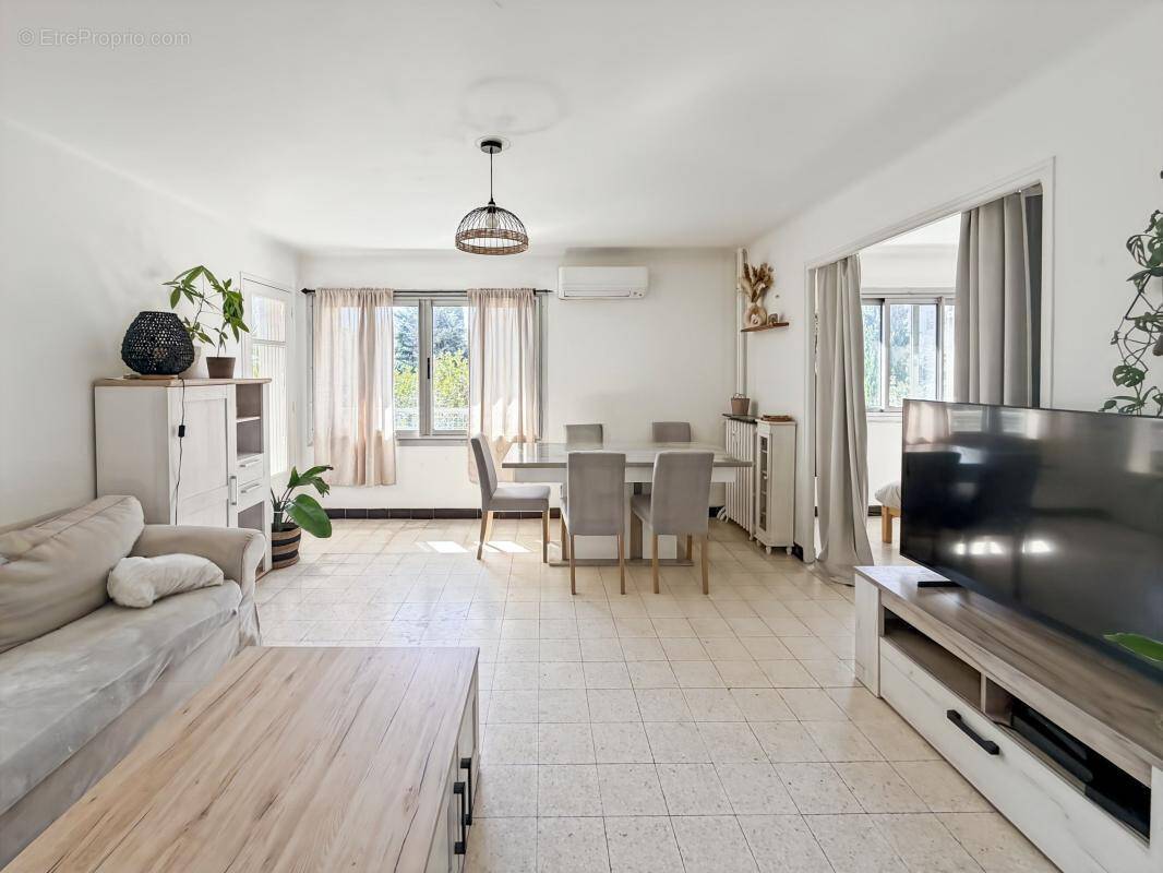 Appartement à HYERES