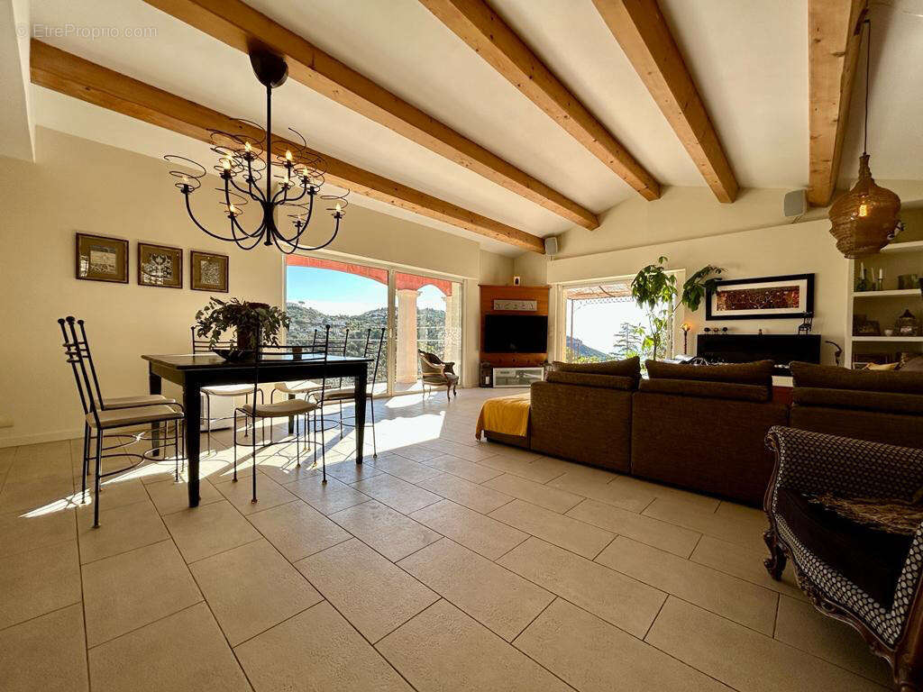 Maison à LA TURBIE