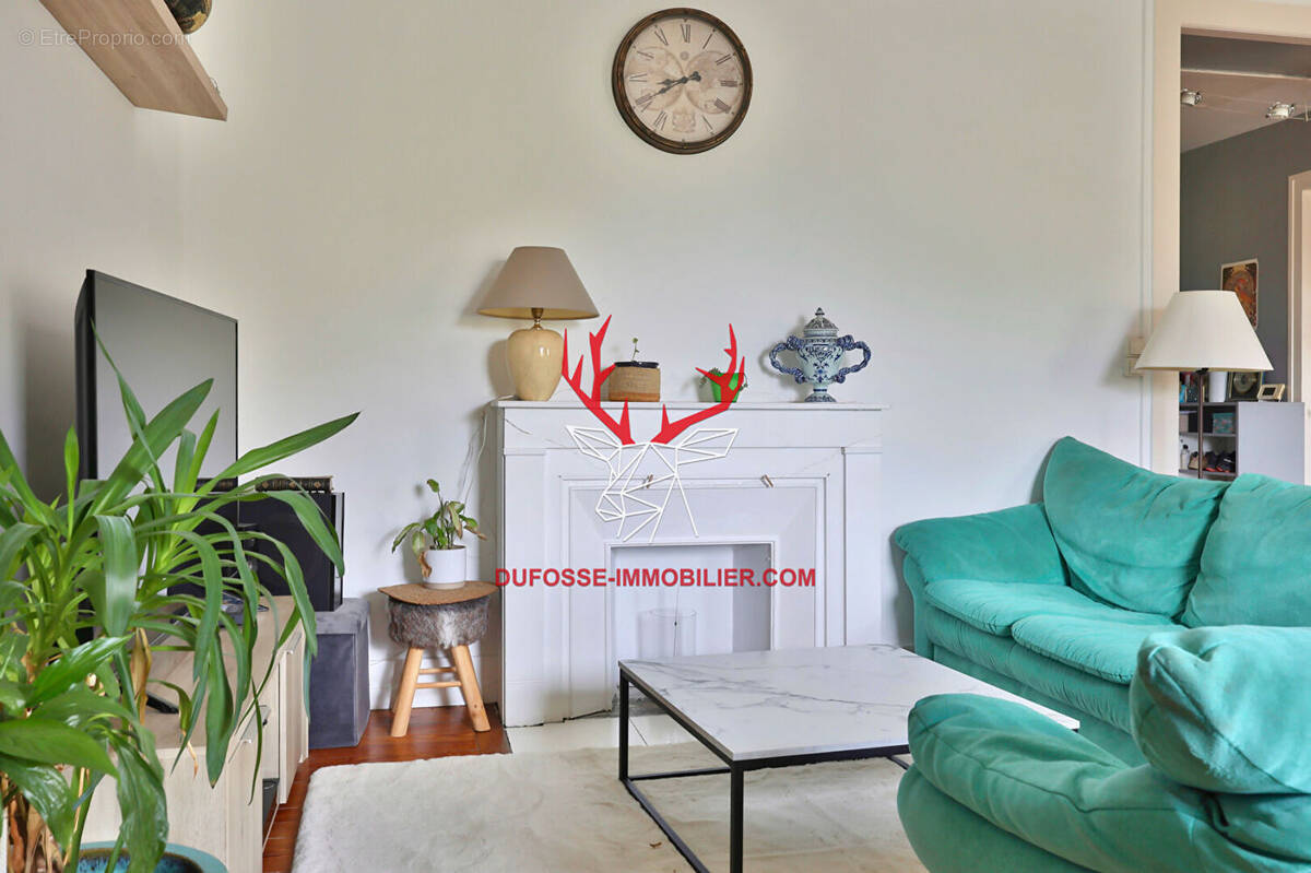 Appartement à SAINT-GENIS-LAVAL