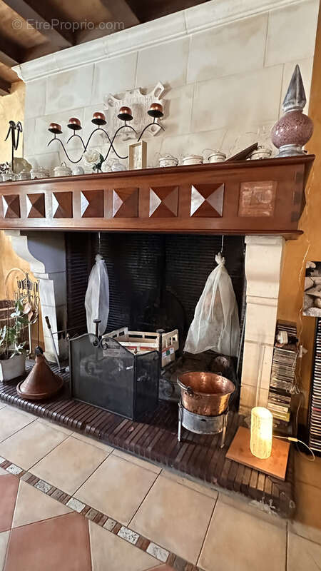 Maison à SAINT-JEAN-D&#039;ANGELY