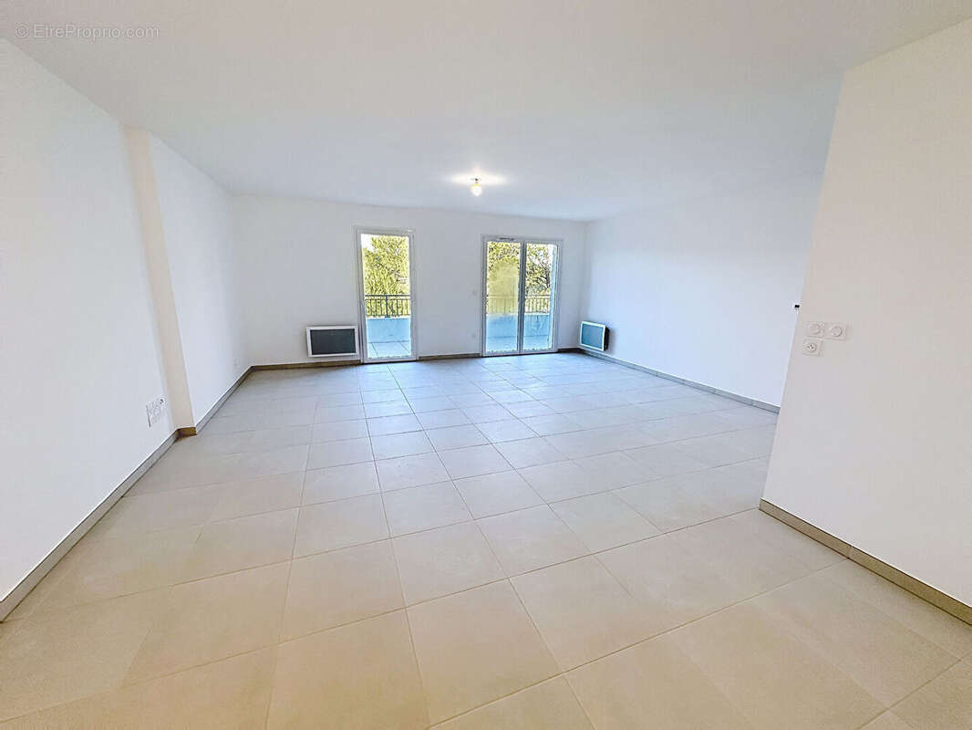 Appartement à CABRIES