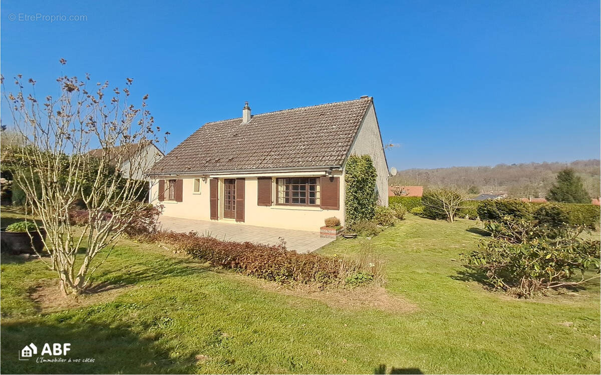 Maison à MANEHOUVILLE