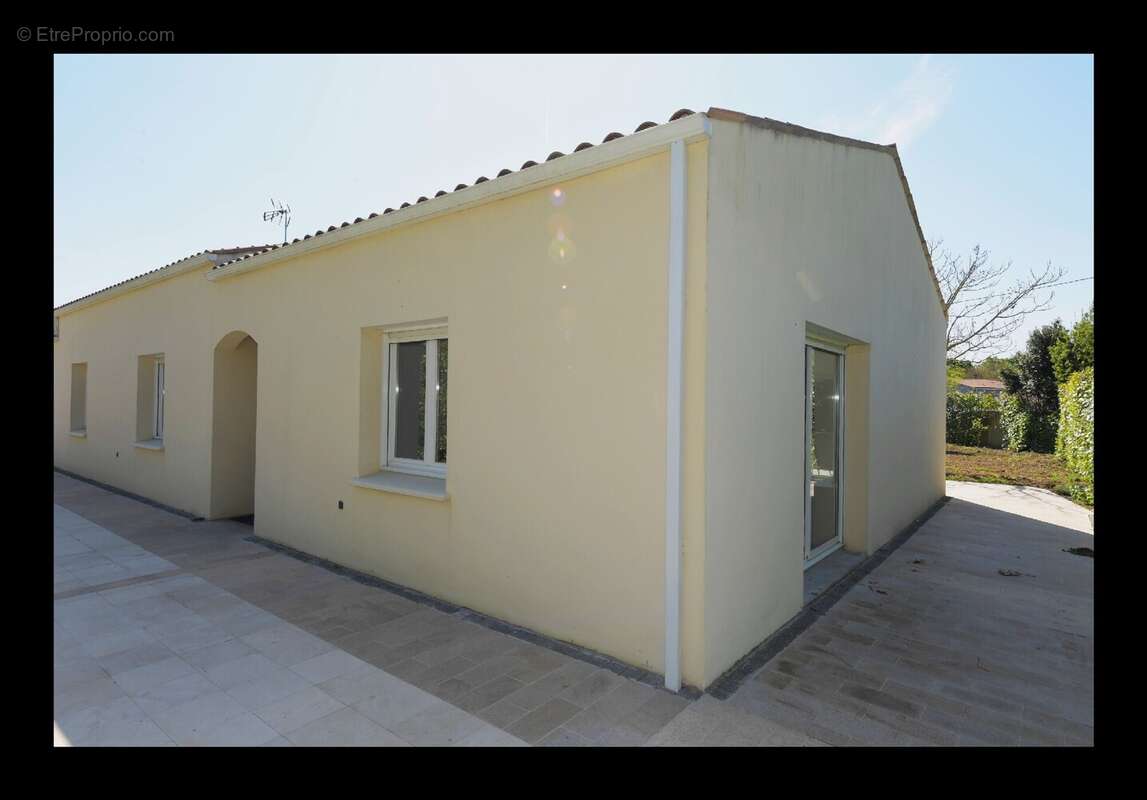 Maison à LE GUE-D&#039;ALLERE