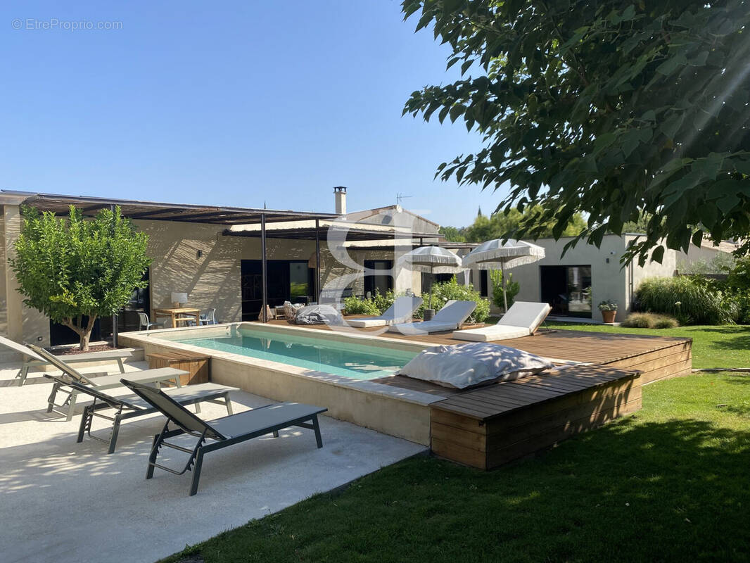 Maison à VAISON-LA-ROMAINE