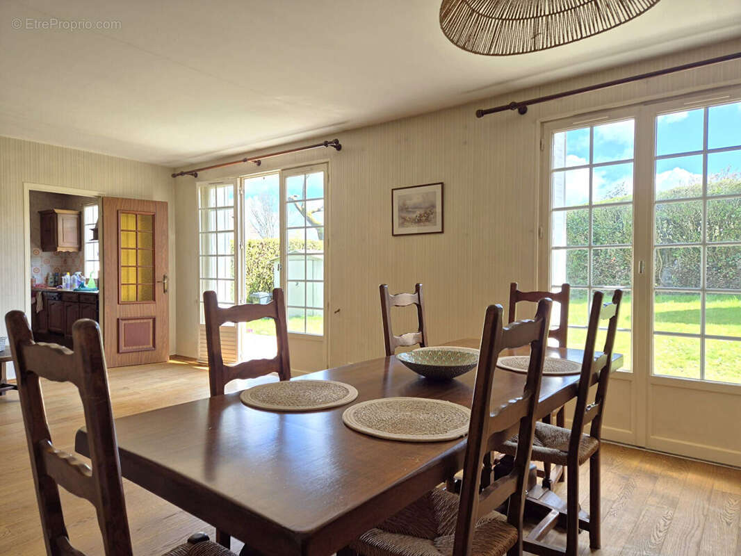 EXCLUSIVITE SENLIS - Maison familiale avec garage et jardin - photo 5