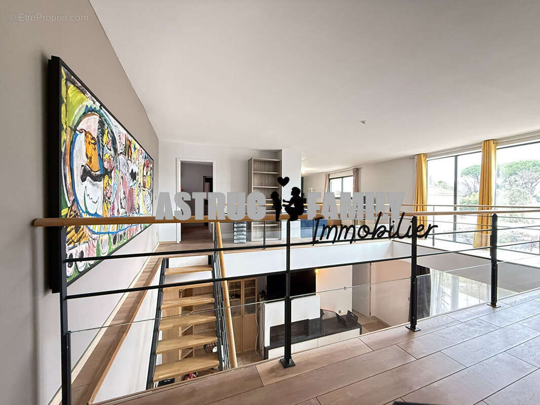 Maison à SAINT-LAURENT-D'AIGOUZE