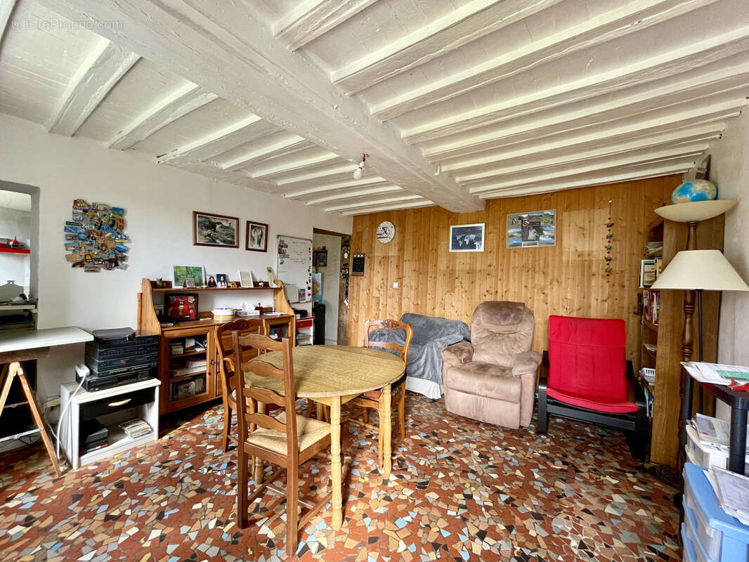 Maison à REUILLY