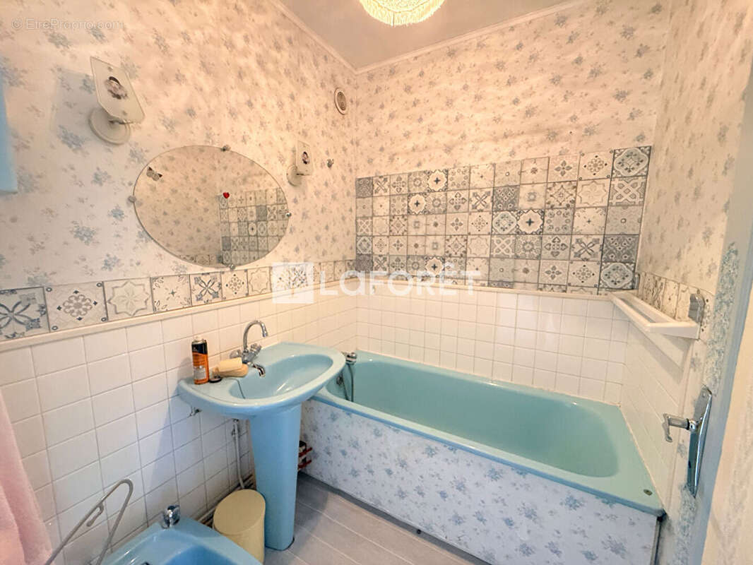 Appartement à LES MUREAUX