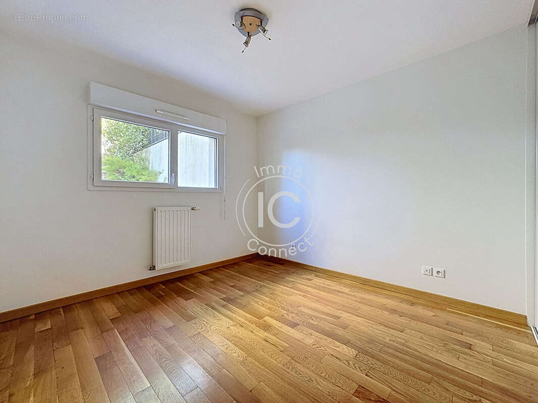 T3 de 69 m2 avec Jardin et 2 terrasses - Résidence standing - photo 6