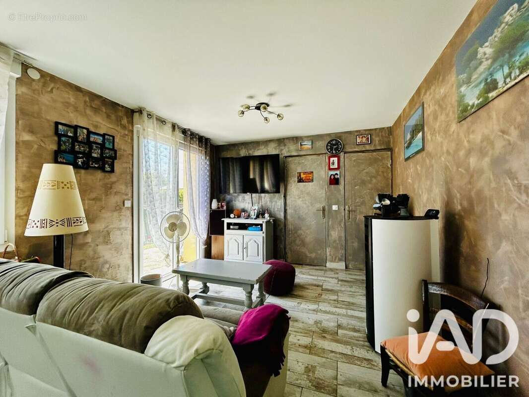 Maison 82 m² à Oysonville  - photo 8