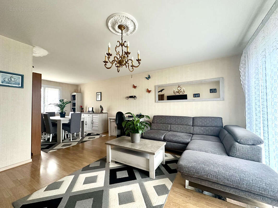 Maison 106 m² à Poitiers  - photo 2