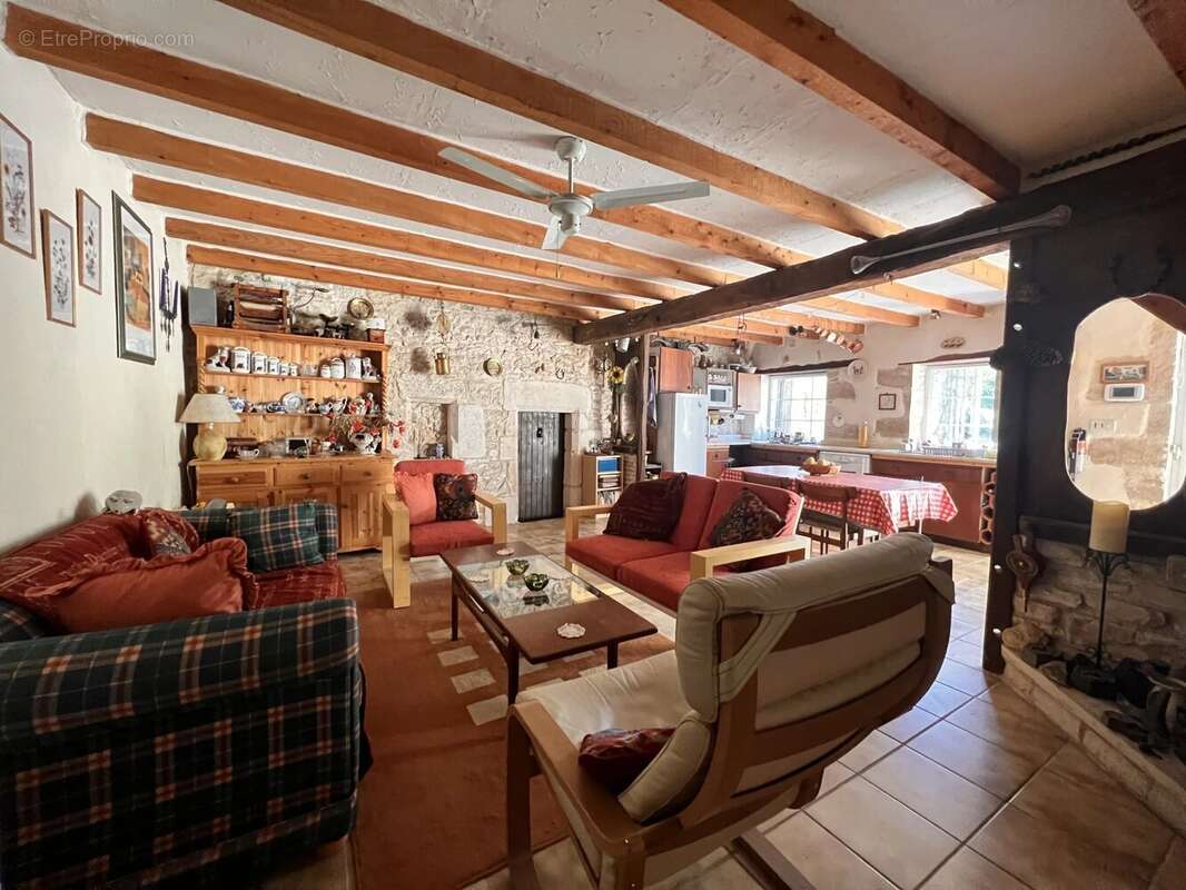 Maison à TAIZE-AIZIE