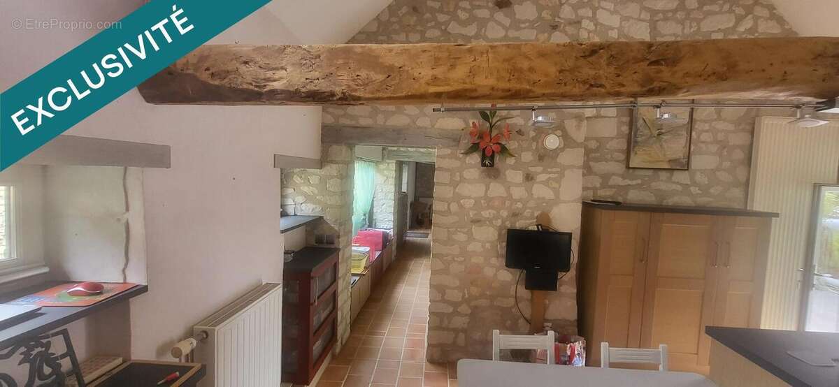 Maison 132 m² à Vicq-Sur-Gartempe  - photo 2
