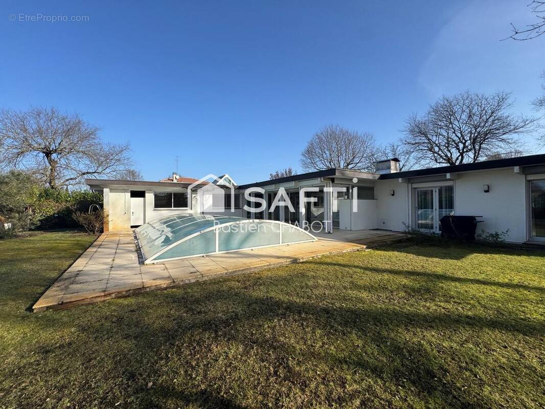 Photo 1 - Maison à SAINT-JEAN-D'ILLAC