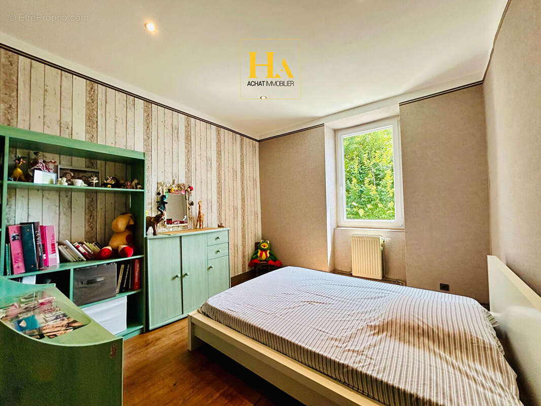 Maison à MONTELIMAR