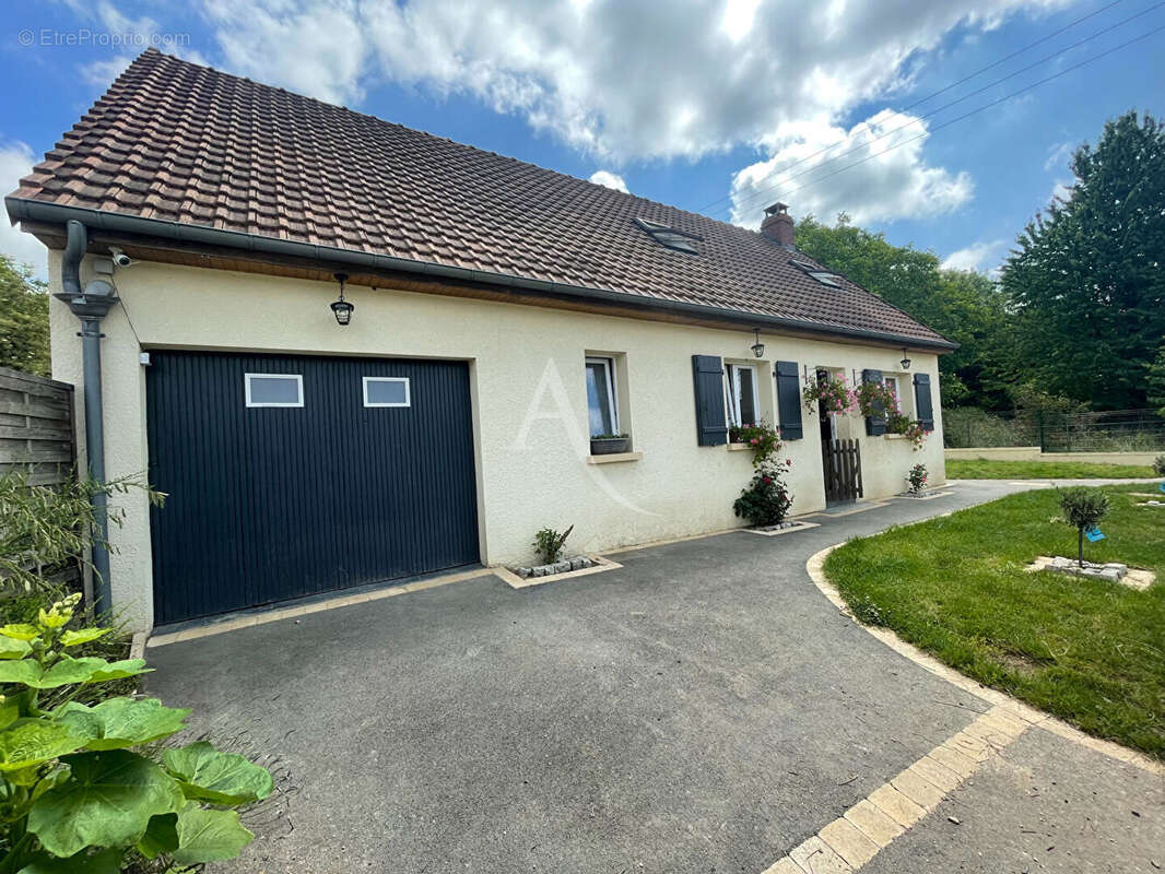 Maison à MORVILLERS