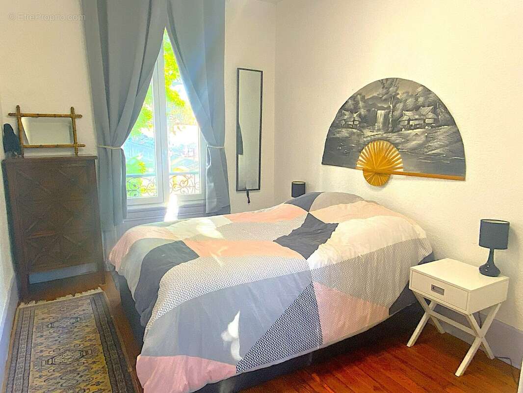 Appartement à NEUVILLE-SUR-SAONE