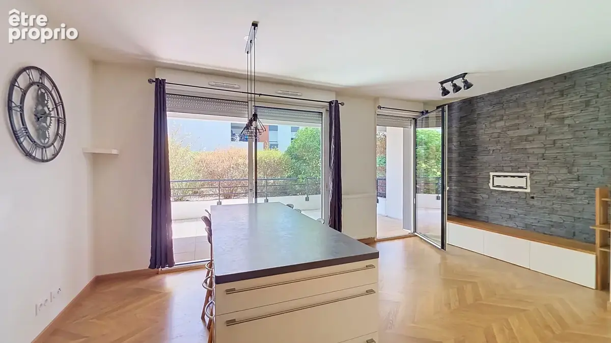 EXCLUSIVITE - Cézeaux, Superbe T3 récent avec terrasse et garage - photo 4