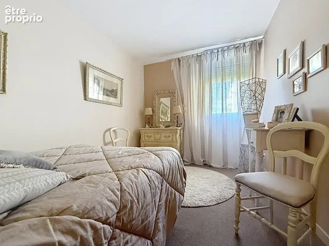 EXCLUSIVITE AVIGNON proche rempart T5 91 m² balcon, cave et parking - photo 7