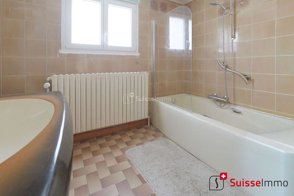 Maison Valentigney 4 pièces rénovée - photo 10