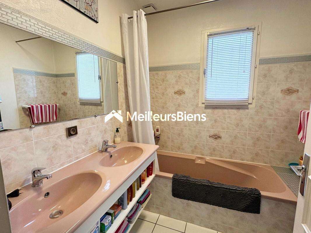 Maison à PONT-DE-LARN