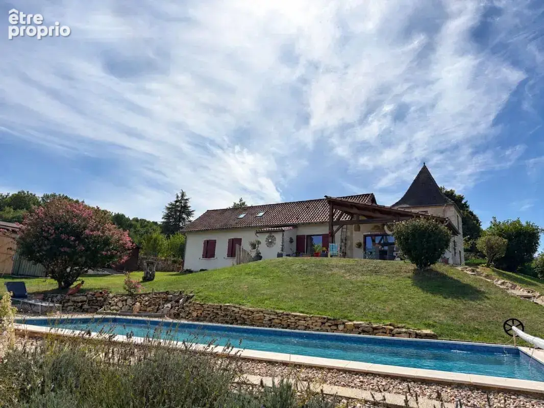 Maison rénovée avec tour, piscine et 5 400 m² de terrain – Le Buisson-de-Cadouin - photo 27