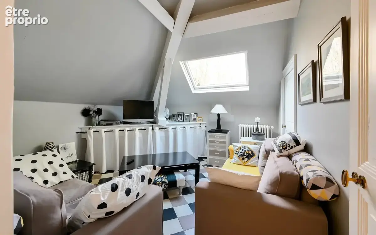 Maison 8 pièces 230 m² à vendre à Dardilly (69570) - photo 16
